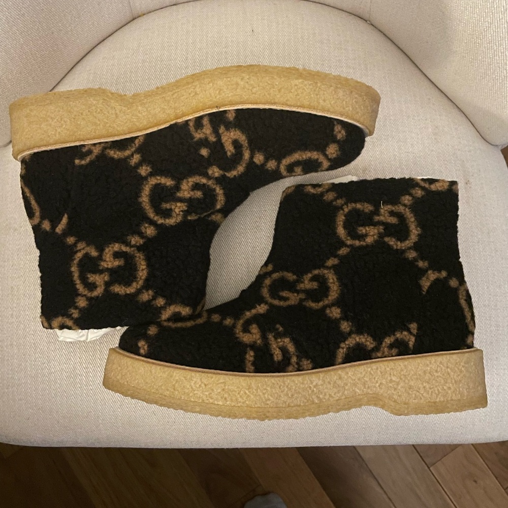 New authentic Gucci GG ankle boots